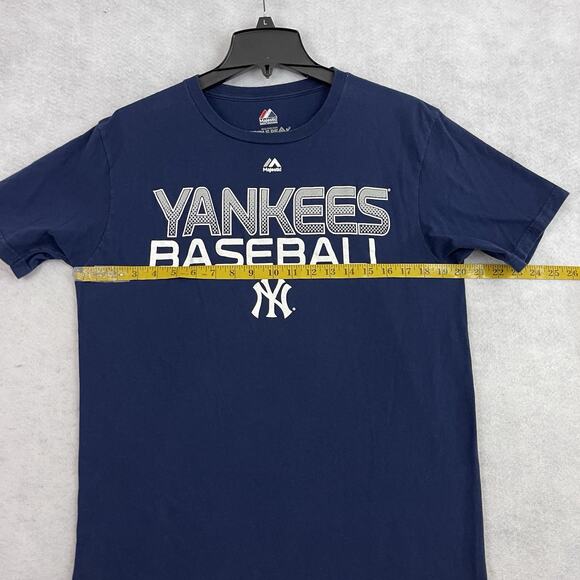 New York Yankees T Shirt Mens Large Slim Fit Navy Majestic MLB Baseball Team Tee - Picture 6 of 8